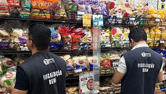 Supermercado é autuado em Pentecoste por venda de produtos vencidos