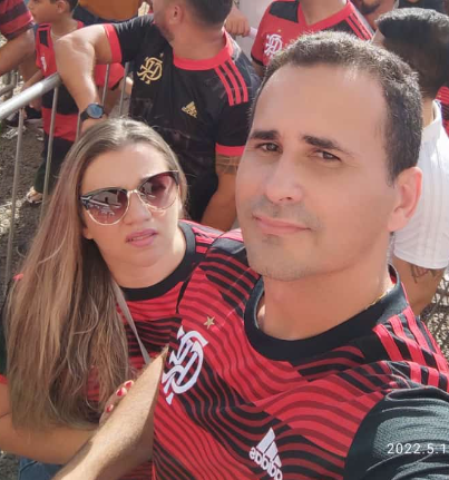 Marcos Feitosa, ex-secretário de Finanças, e Tatielle Carreiro, vereadora de Poranga e esposa de Marcos Feitosa - (Foto: Reprodução/Redes Sociais) - De acordo com a população de Poranga, Marcos ostenta bens e uma vida de luxo após assumir o cargo público.