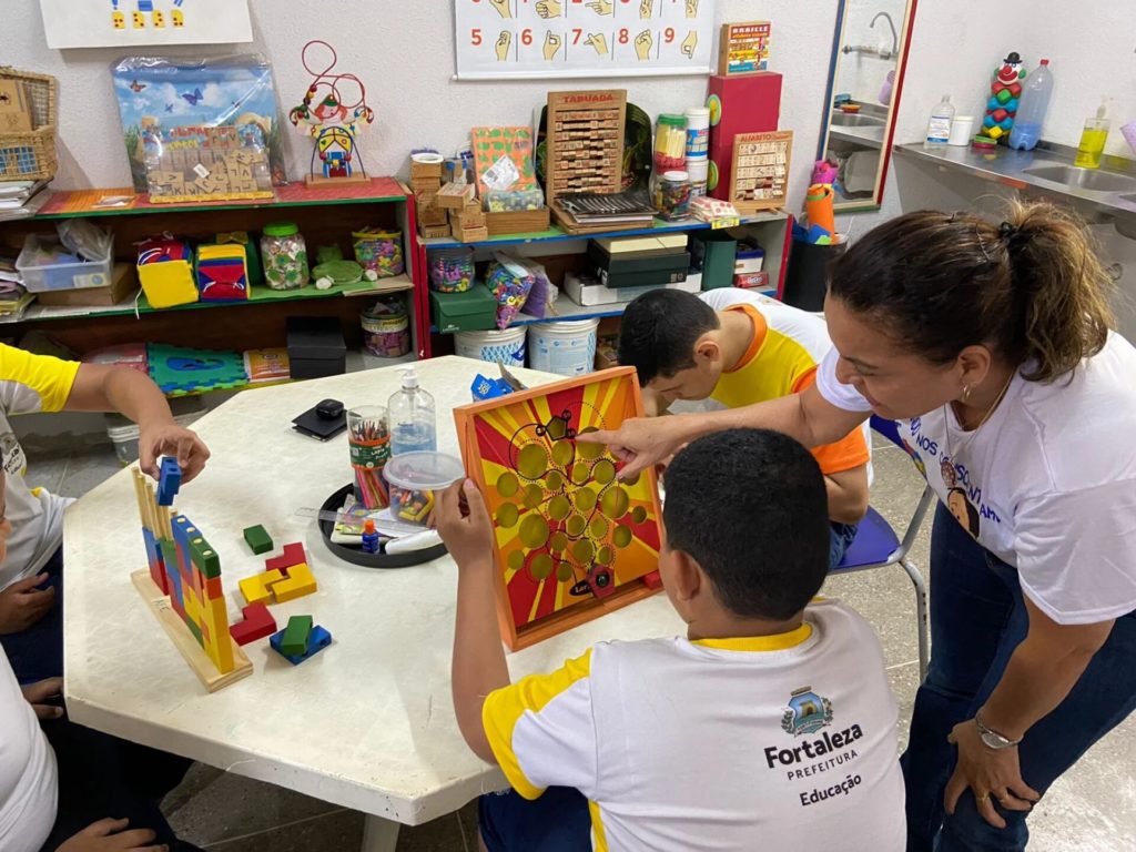 Fortaleza inicia matrículas 2025 para alunos com necessidades especiais