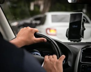 Mudanças na Uber afetam mais de 3 mil motoristas no Ceará