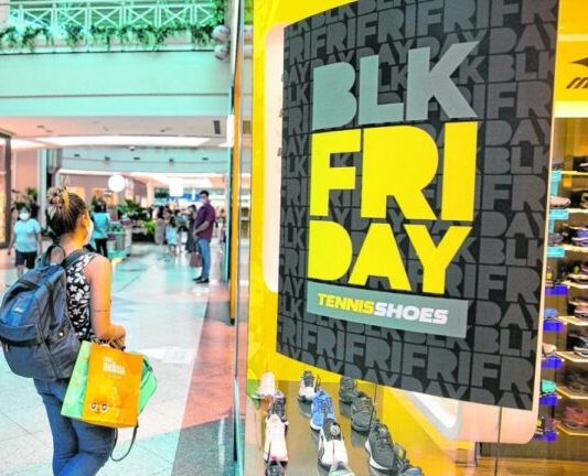 Pesquisa revela preferências dos brasileiros na Black Friday