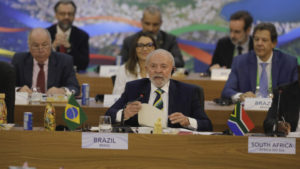 Lula promete erradicar a fome no Brasil até 2026