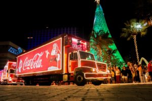 Caravanas da Coca-Cola chegam a Fortaleza, Maracanaú e Maranguape