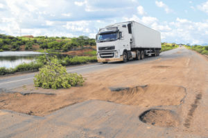 Mais de 30% das rodovias cearenses possuem pavimento deficiente