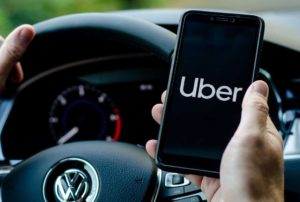 Uber atualiza normas e veículos para Black e Comfort em 2025