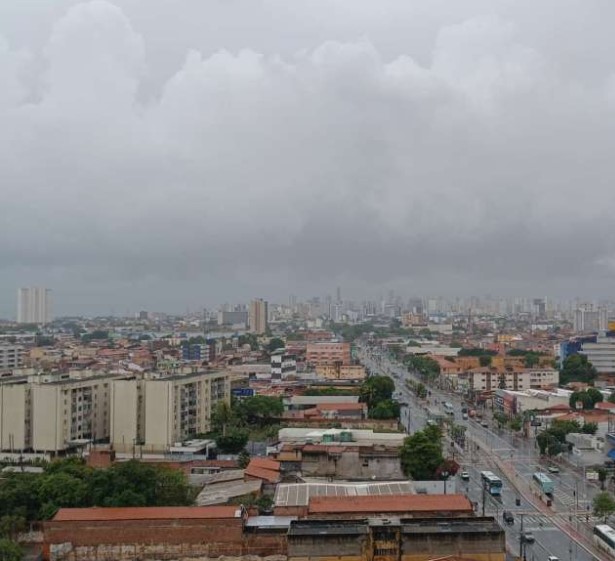 Fortaleza lidera chuvas no Ceará com 110 milímetros em 24h