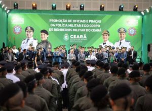 Governo do Ceará promove 2.459 policiais e bombeiros em 2024