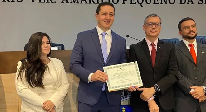 Gledson Bezerra é diplomado para segundo mandato em Juazeiro do Norte