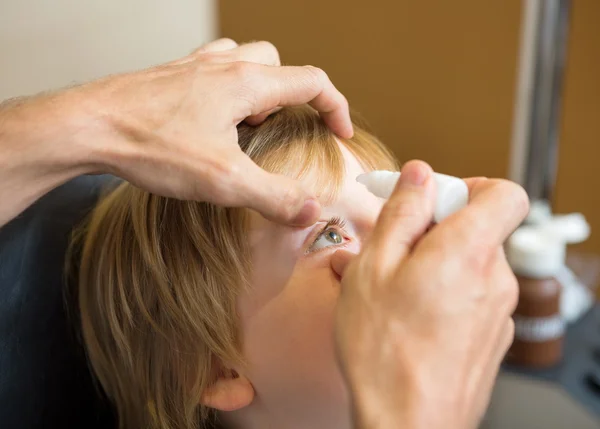 Casos de infecção ocular alertam para saneamento no Ceará