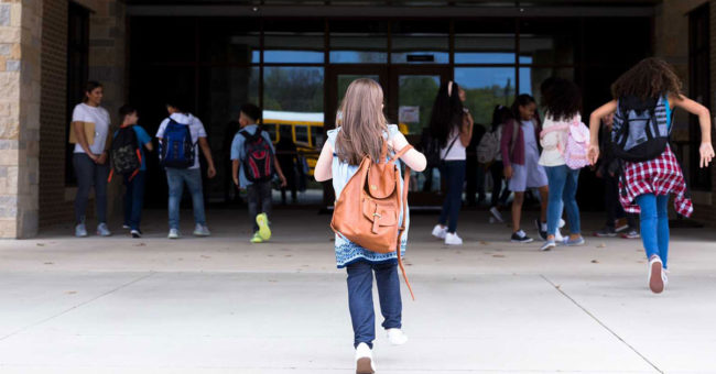 Ceará tem o 4º maior número de estudantes fora da escola no Nordeste