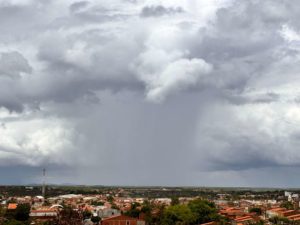 Além de Pacujá, que registrou 230 milímetros de chuva, outras 149 cidades do Estado apresentaram precipitações entre fracas e moderadas - (Foto> Marciel Bezerra)