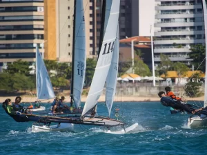 Semace age para garantir qualidade da água em competições no litoral do Ceará