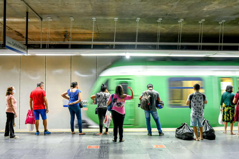 Desempregados têm direito a passagens grátis no metrô e VLT