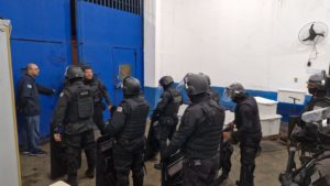 Gaeco cumpre mandados contra facção paulista em presídios do CE e SP