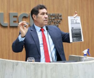 De Assis denuncia grupo armado com alvos políticos