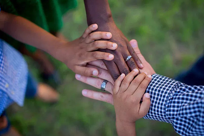 Raízes europeias e africanas predominam no DNA cearense