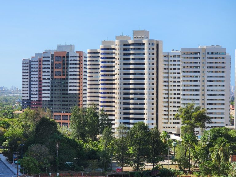 Preços de imóveis em Fortaleza devem subir até 8% em 2025