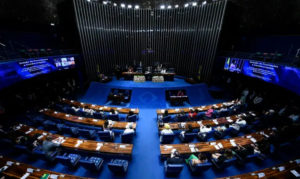 Senado aprova fim da reeleição a partir de 2030