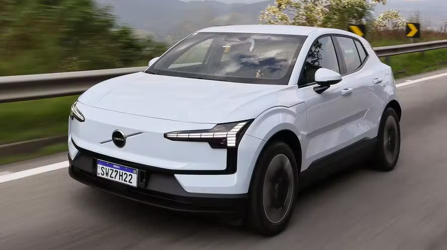 Mercado premium no Ceará avança com alta em veículos elétricos e híbridos