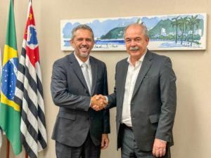 Ceará garante R$ 360 milhões em investimentos para saneamento e transporte