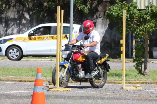 Alece aprova projeto que garante CNH Popular a pessoas não alfabetizadas