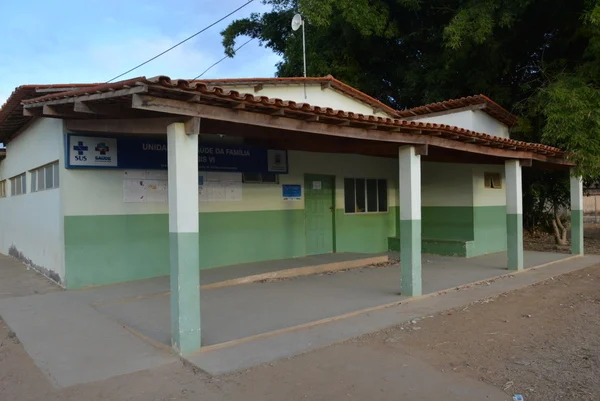 Mais de 1.700 UBSs funcionam sem médicos no Brasil, aponta levantamento