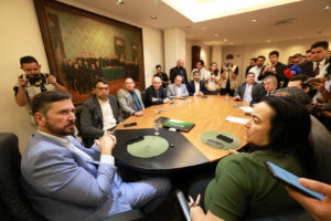 Presidente da Alece, Romeu Aldigueri recebeu elogios dos parlamentares que forma a bancada da oposição na Casa . Parlamentares destacaram a atenção de Aldigueri para as pautas levadas ao gabinete da presidência - (Foto: Divulgação)