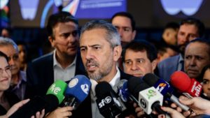Políticos do União Brasil se dividem em apoio e oposição ao governador do Estado Ceará, Elmano de Freitas (PT) - (Foto: Reprodução)