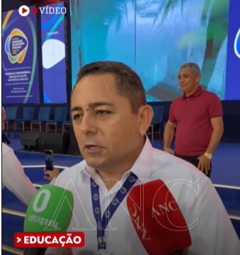 Segundo o gestor, a demanda dos professores de Banabuiú precisa ser ouvida para que os servidores possam ser valorizados - (Foto: REDE ANC)
