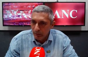 Em nota, a Prefeitura de Caucaia afirmou que Coronel Aginal, secretário de Segurança de Caucaia, renovou o pedido de licença - (Foto: REDE ANC)