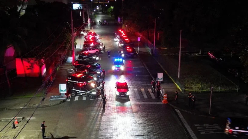 Ação policial captura 16 suspeitos da GDE e mobiliza 300 agentes