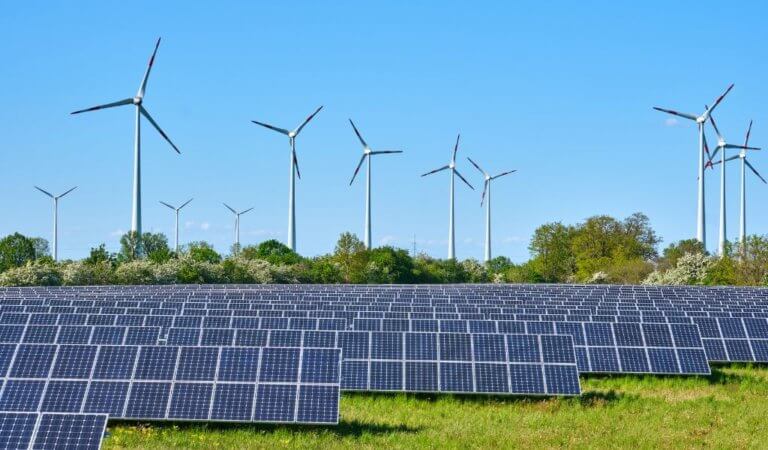 Nordeste receberá reforço de US$ 3 bilhões para distribuição de energia renovável
