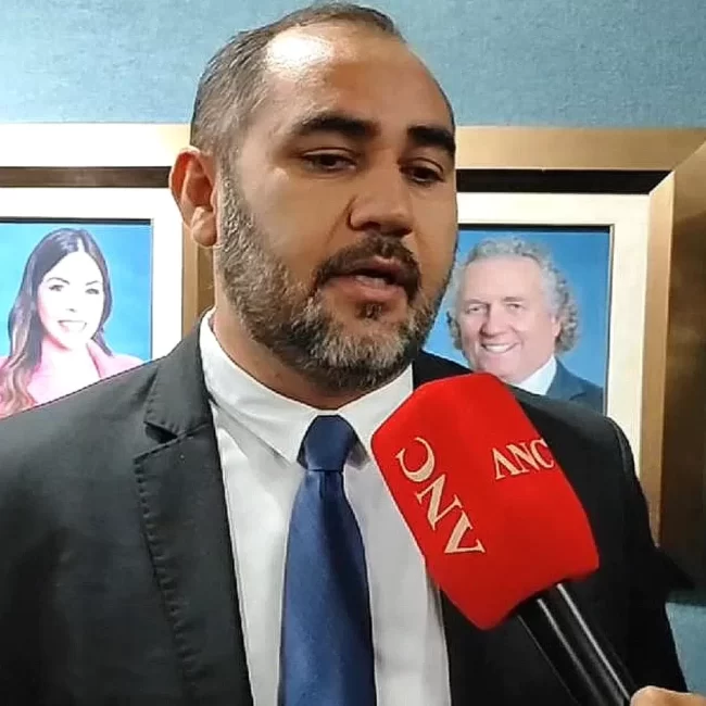 Deputado do PT critica postura de Jair Bolsonaro e diz que ex-presidente não terá influência política para causar mudanças no Brasil - (Foto: REDE ANC)