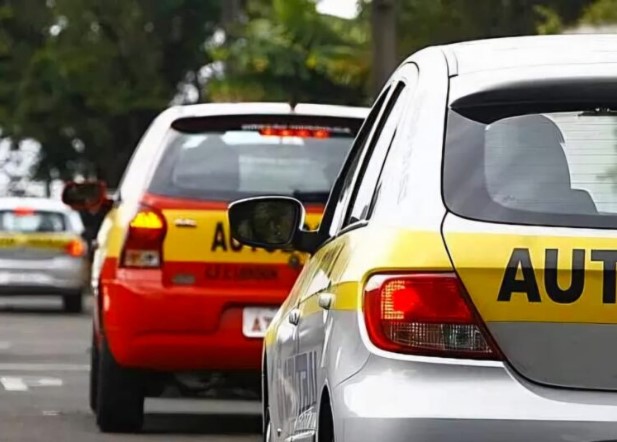 Projeto que dispensa autoescolas para CNH gera alerta entre Detrans