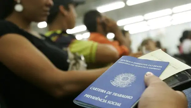 Fortaleza abre 500 vagas para teleoperador com contratação imediata