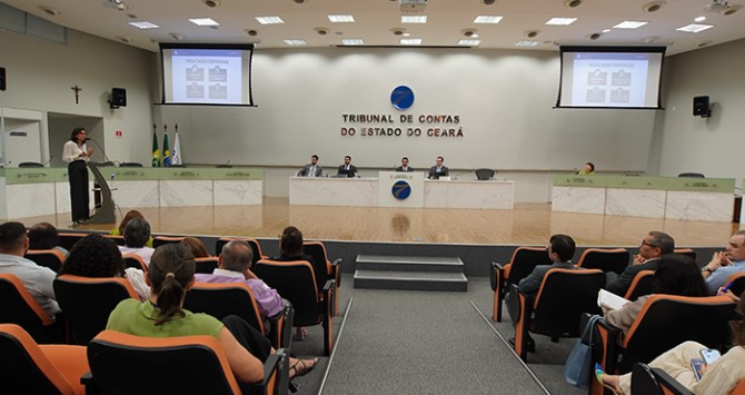 TCEduc promove oficinas de licitações, ouvidoria e controle social