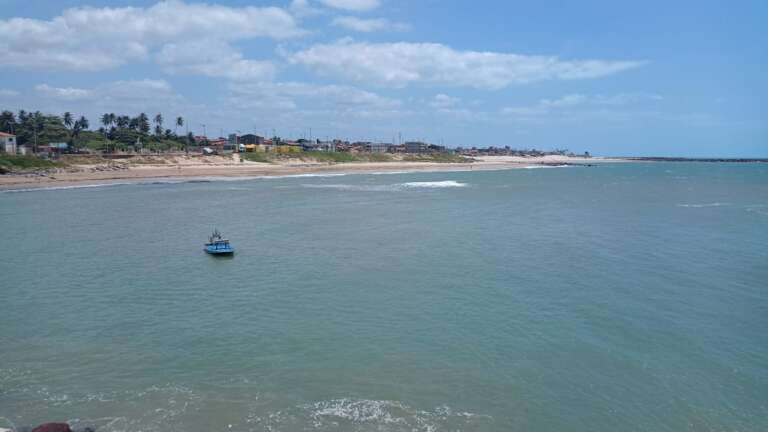 Sema realiza inspeção nas praias de Fortaleza em ação de proteção costeira