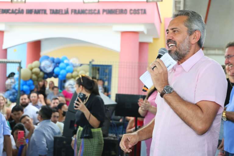 Brinquedopraça, areninha e CEI são inaugurados em Jaguaretama
