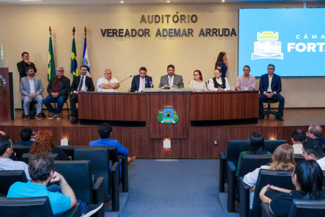 CMFor debate impactos do fim da obrigatoriedade de aulas em autoescolas