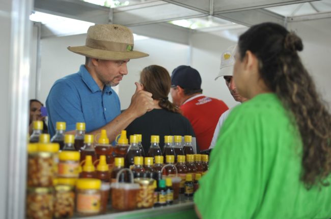 Meruoca sedia evento com capacitações técnicas para agricultura familiar