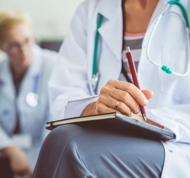 MEC inicia avaliação nacional de cursos de Medicina e institui punições para notas baixas