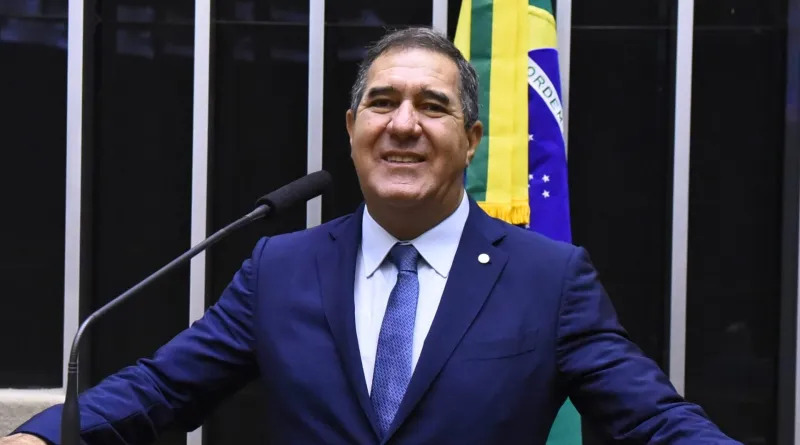 Luiz Gastão avança com proposta de apoio a empresas afetadas pela pandemia