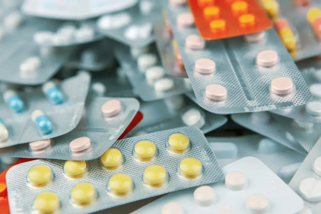 Projeto aprovado no Senado autoriza venda de medicamentos em supermercados