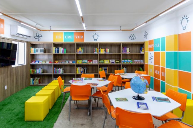 Projeto cearense revitaliza bibliotecas escolares e beneficia 7,2 mil estudantes