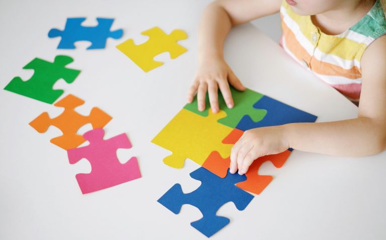 Nova ferramenta do SUS permite rastreio precoce de autismo em crianças
