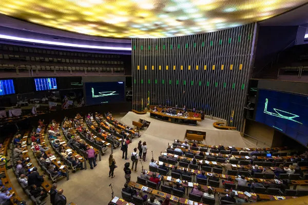Projeto amplia pena para receptação e redefine crime de furto qualificado