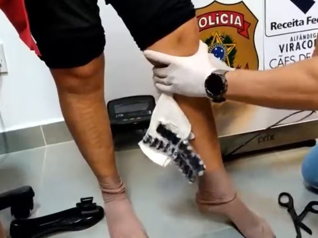 Organização criminosa que usava passageiros para transportar drogas é alvo da PF