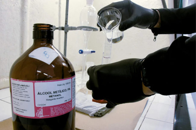 Governo adota medidas emergenciais após casos de intoxicação por metanol