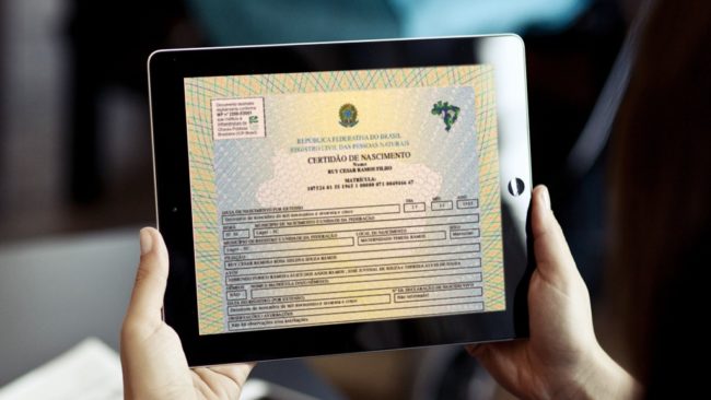 Serviço online facilita acesso à segunda via de certidão de nascimento