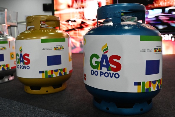 Fortaleza tem mais de 122 mil famílias atendidas na estreia do Gás do Povo